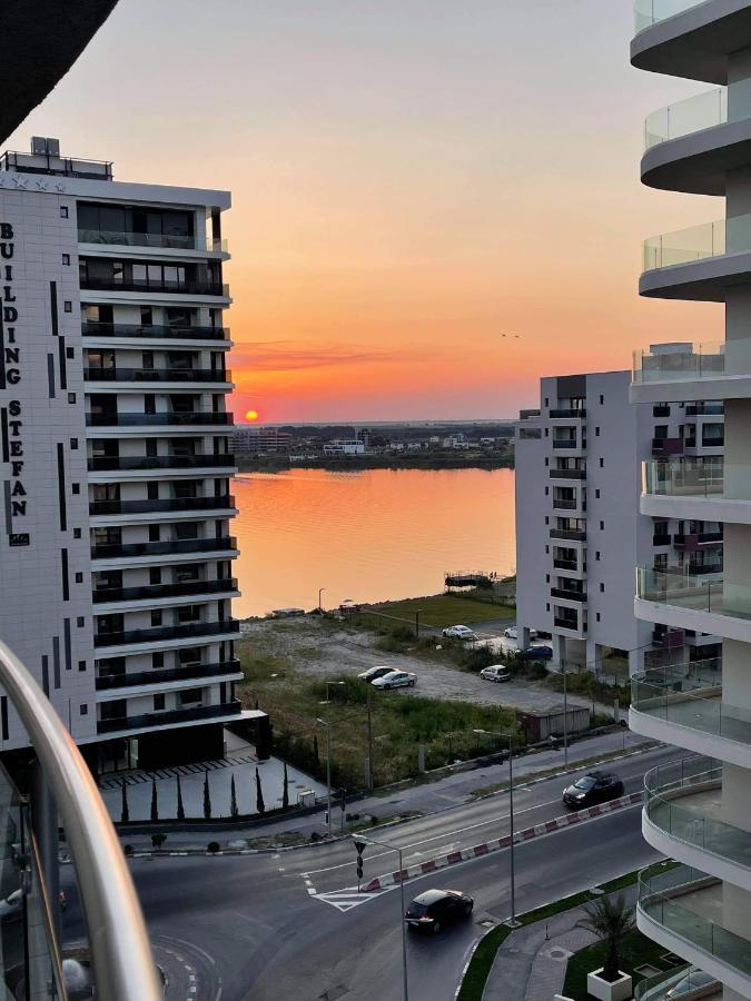 Md Sea Apartments - Casa Del Mar Mamaia Bagian luar foto