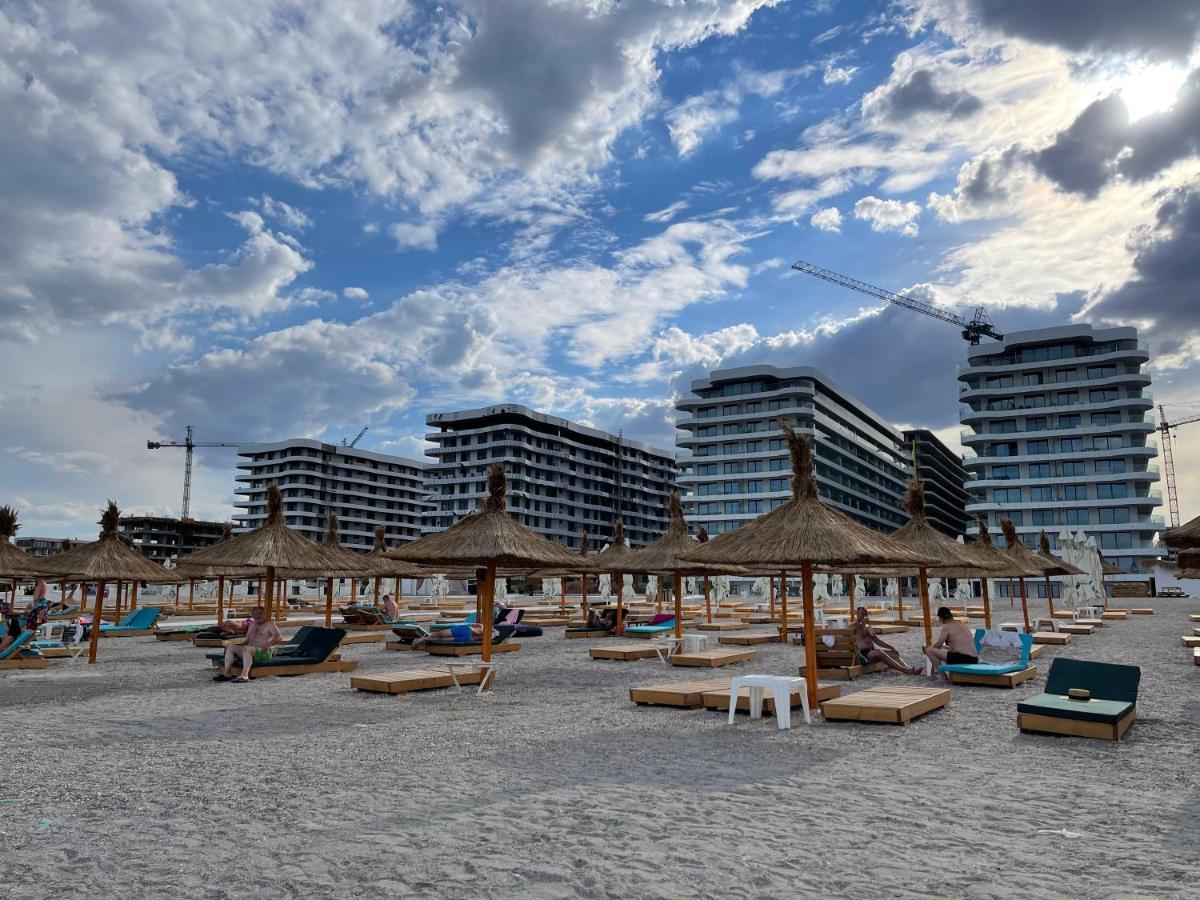 Md Sea Apartments - Casa Del Mar Mamaia Bagian luar foto